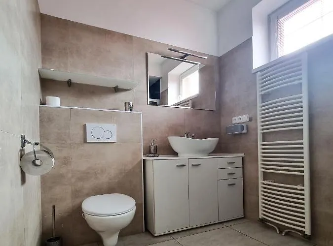 Spacious Near Hockey And Football Arena * Pozsony